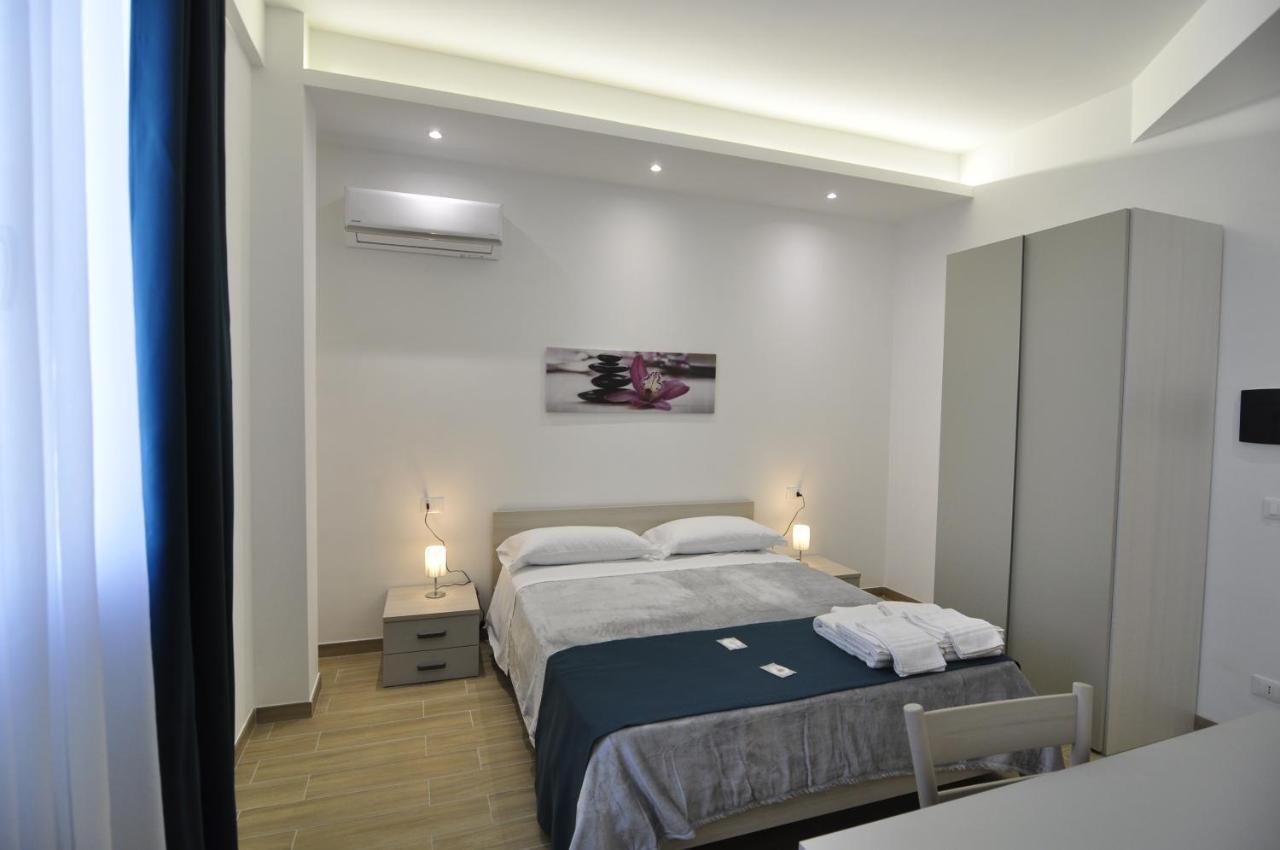 Il Giardino Nascosto Bed & Breakfast Portopalo Di Capo Passero Bagian luar foto