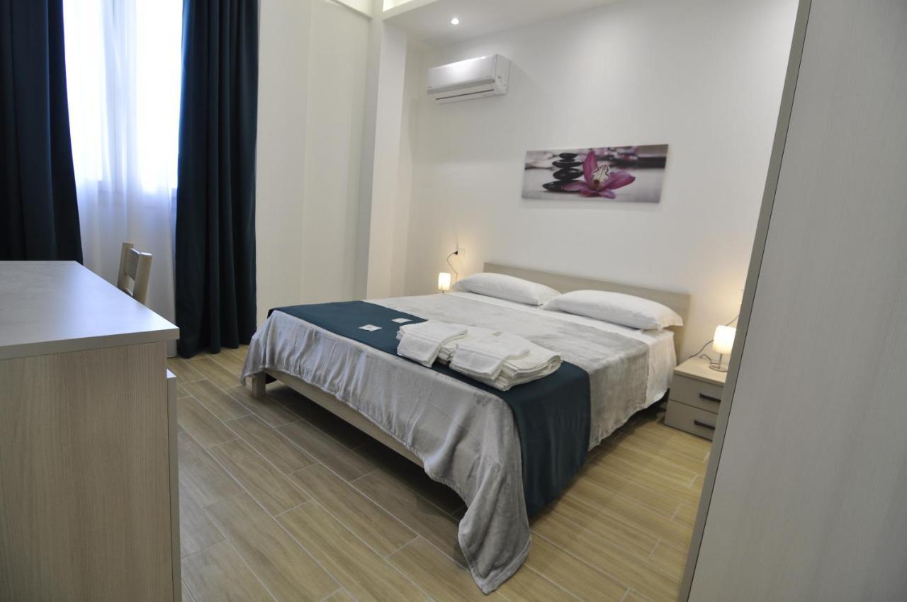 Il Giardino Nascosto Bed & Breakfast Portopalo Di Capo Passero Bagian luar foto