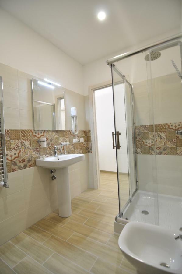 Il Giardino Nascosto Bed & Breakfast Portopalo Di Capo Passero Bagian luar foto