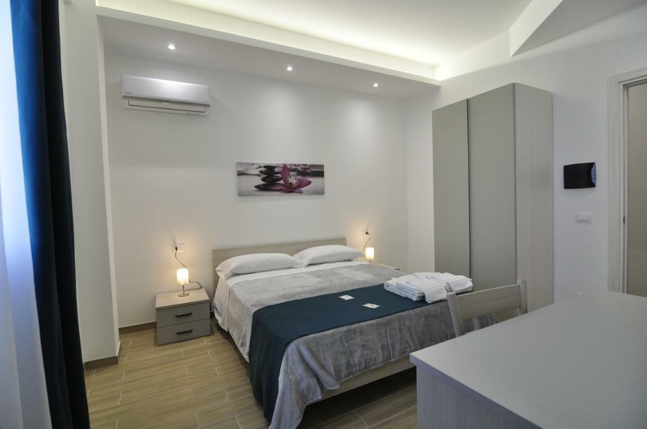 Il Giardino Nascosto Bed & Breakfast Portopalo Di Capo Passero Bagian luar foto