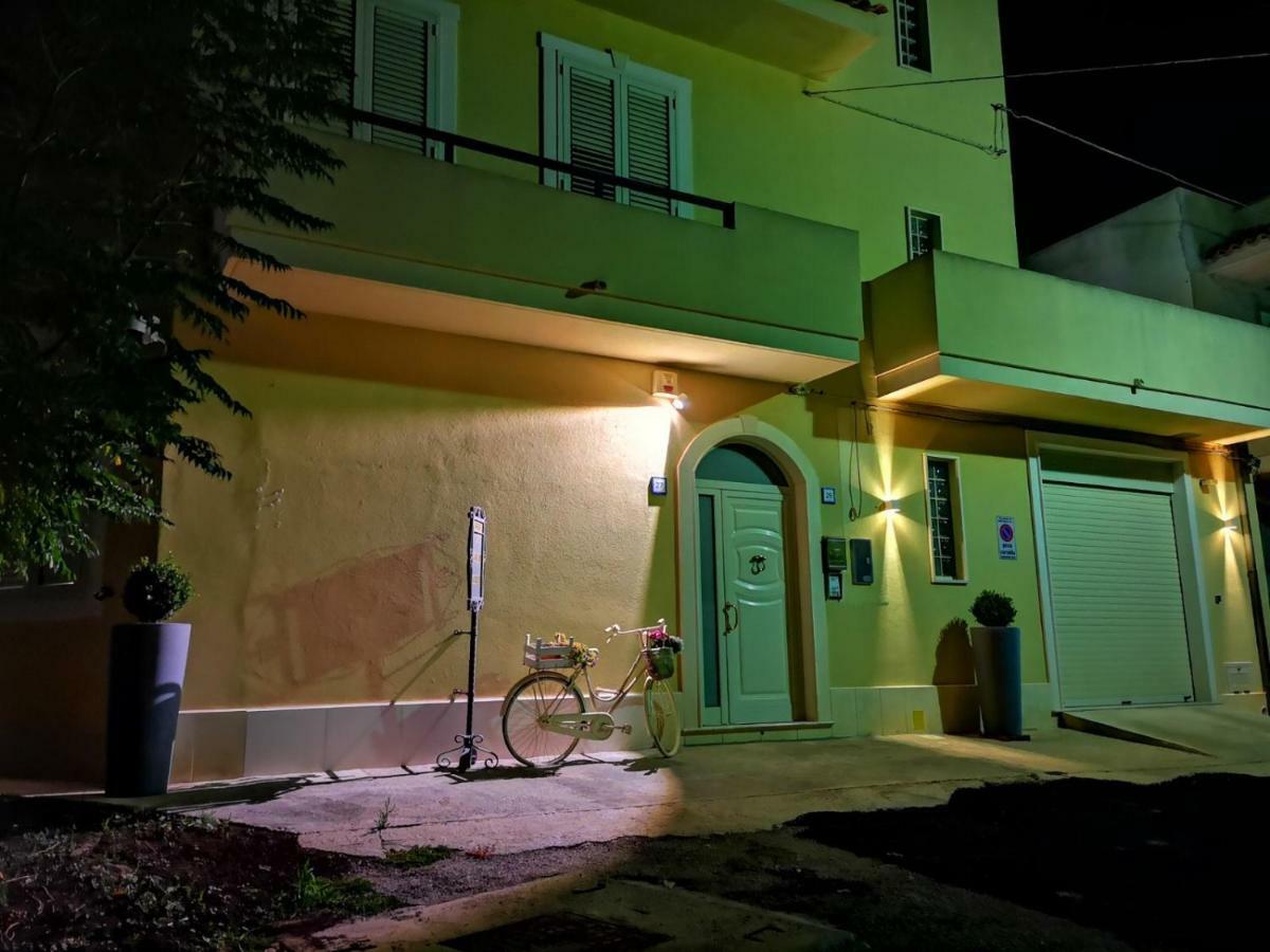 Il Giardino Nascosto Bed & Breakfast Portopalo Di Capo Passero Bagian luar foto
